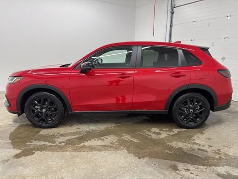 Certified 2025 Honda HR-V Sport image 8