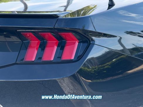 Used 2025 Ford Mustang Premium RWD image 6
