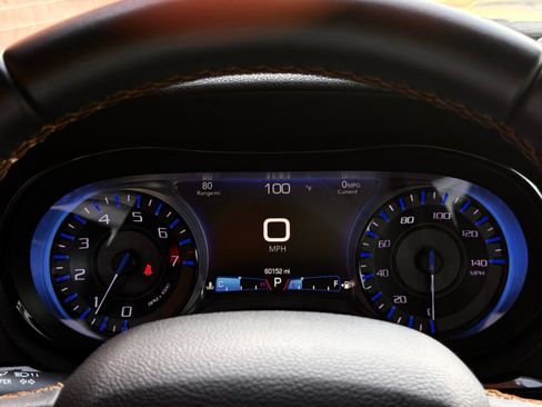 Used 2016 Chrysler 300 S RWD image 31