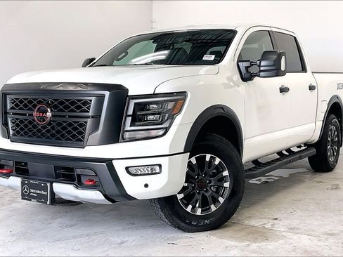 Used 2024 Nissan Titan PRO-4X w/ Pro-4x Convenience Package AWD/4WD image 2