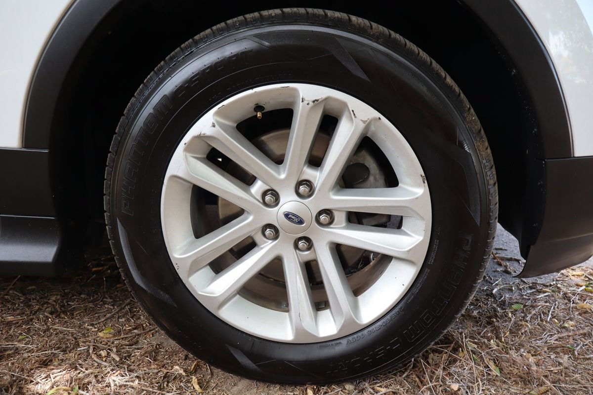 Used 2015 Ford Explorer 4WD image 45