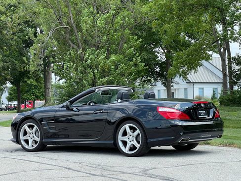 Used 2014 Mercedes-Benz SL 550 image 7