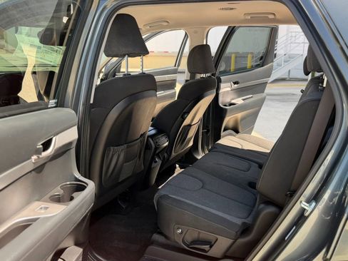 Used 2022 Hyundai Palisade SE FWD image 19