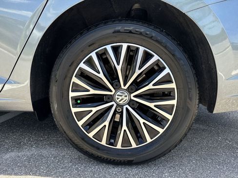 Used 2020 Volkswagen Jetta FWD image 20