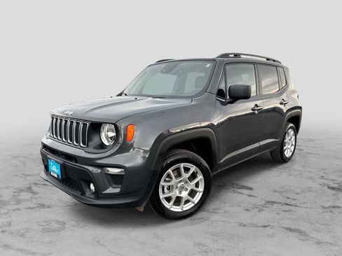 Used 2023 Jeep Renegade Latitude w/ Premium Group AWD/4WD image 1