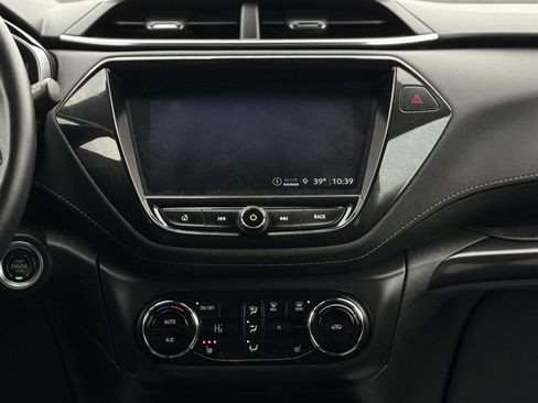 Used 2021 Chevrolet TrailBlazer ACTIV w/ Technology Package image 19