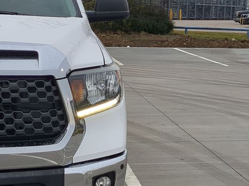 Used 2021 Toyota Tundra SR5 image 10