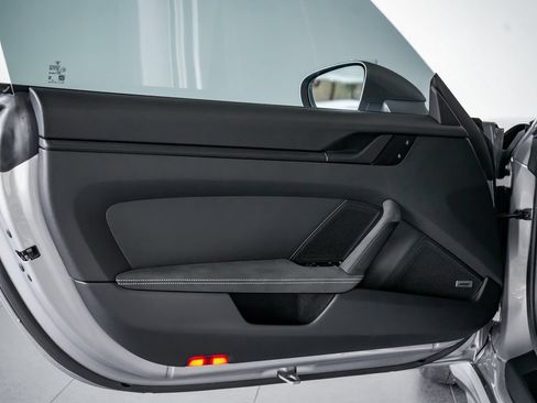Certified 2026 Porsche 911 GT3 RWD image 12