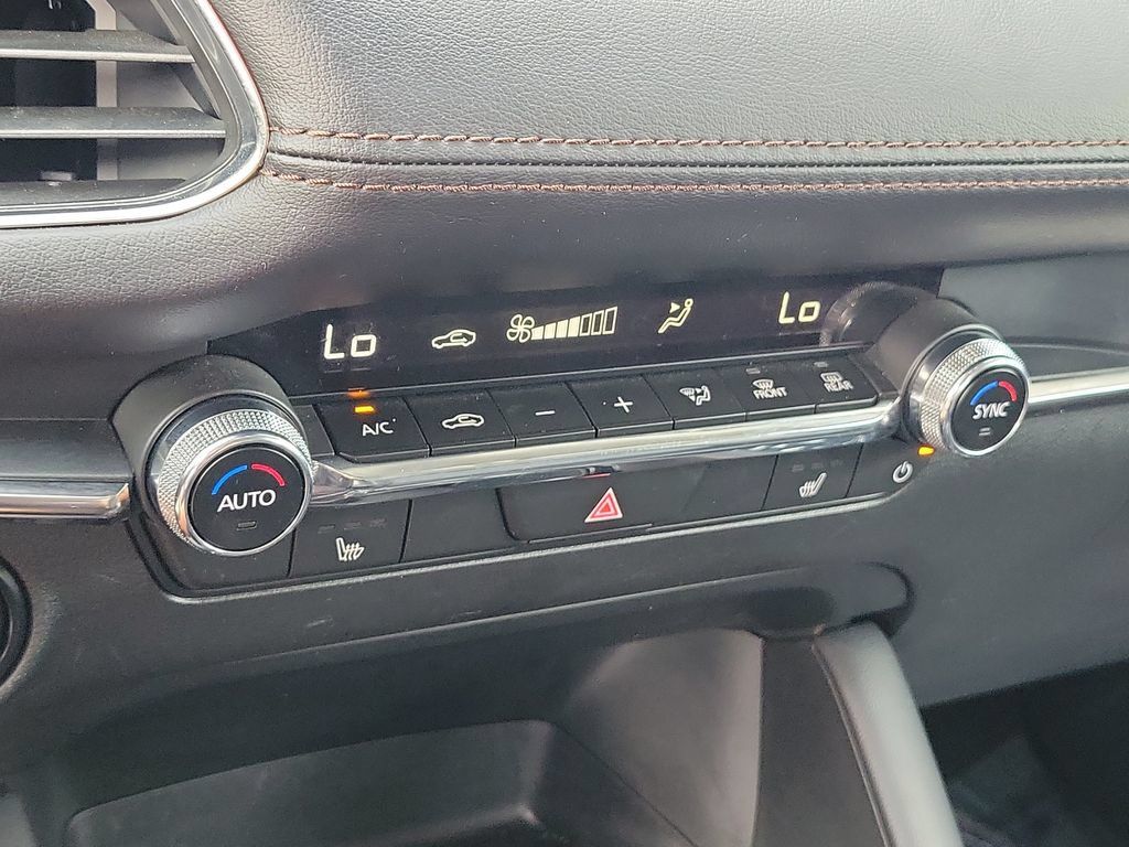 Used 2025 MAZDA MAZDA3 s FWD image 32