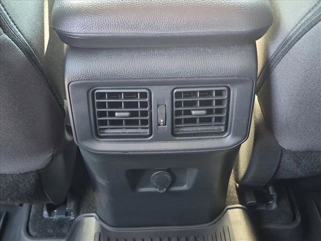 Used 2022 Toyota RAV4 LE AWD/4WD image 15
