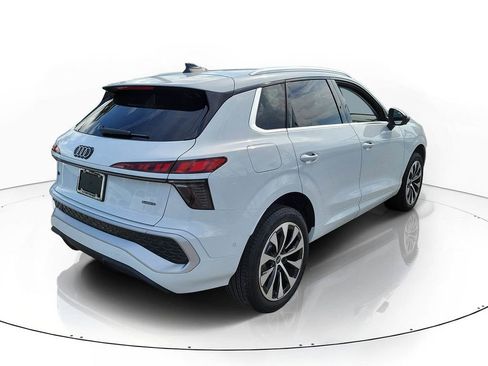 New 2026 Audi Q3 quattro 2.0T AWD/4WD image 4