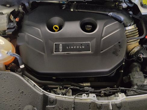 Used 2019 Lincoln MKC Premiere FWD image 30