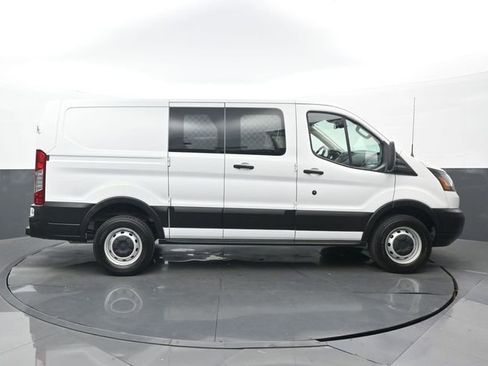 Used 2019 Ford Transit 250 130 Low Roof image 2