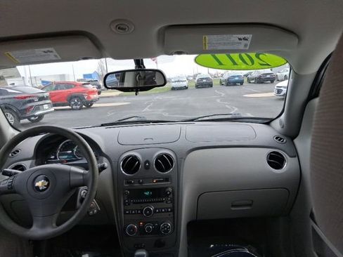 Used 2011 Chevrolet HHR LS image 11