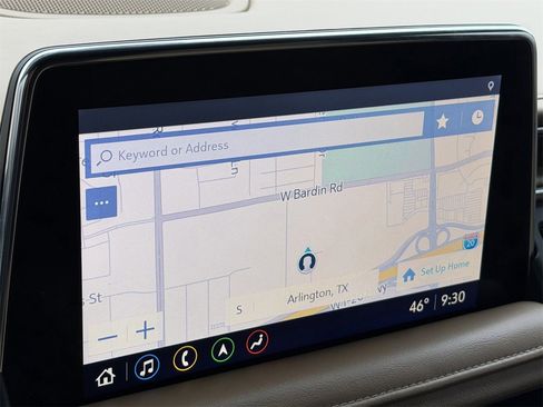 Used 2021 Chevrolet Tahoe Premier w/ Premium Package image 18