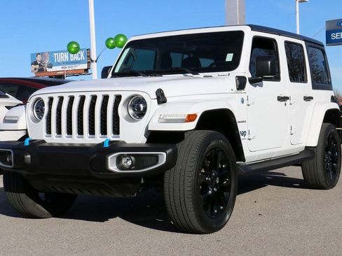 Used 2023 Jeep Wrangler Unlimited Sahara w/ Cold Weather Group image 1