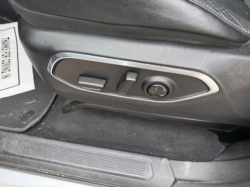 Used 2024 Jeep Wagoneer L Series II w/ Flexible Seating Group image 16