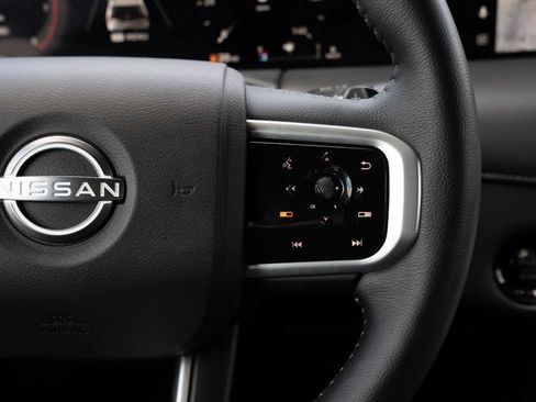 Used 2025 Nissan Armada SL w/ Captain's Chari Seat Package RWD image 11