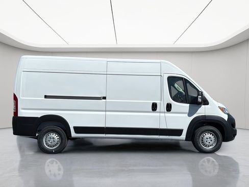New 2026 RAM ProMaster 2500 FWD image 9