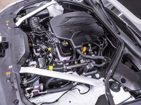 Certified 2025 Genesis G70 2.5T w/ Sport Prestige Package image 28