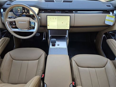 New 2026 Land Rover Range Rover SE image 18