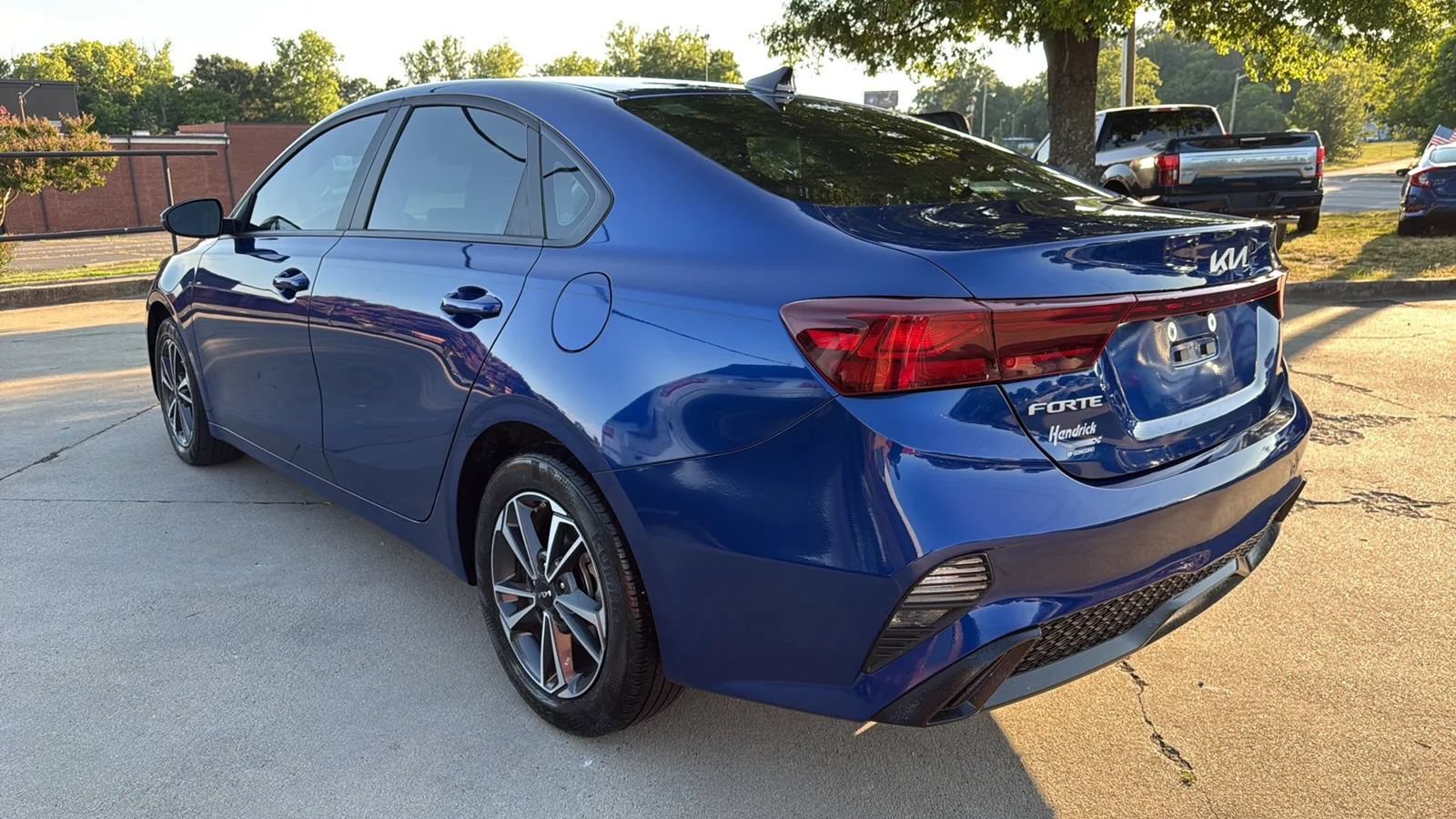 Used 2024 Kia Forte LXS w/ LXS Technology Package FWD image 3