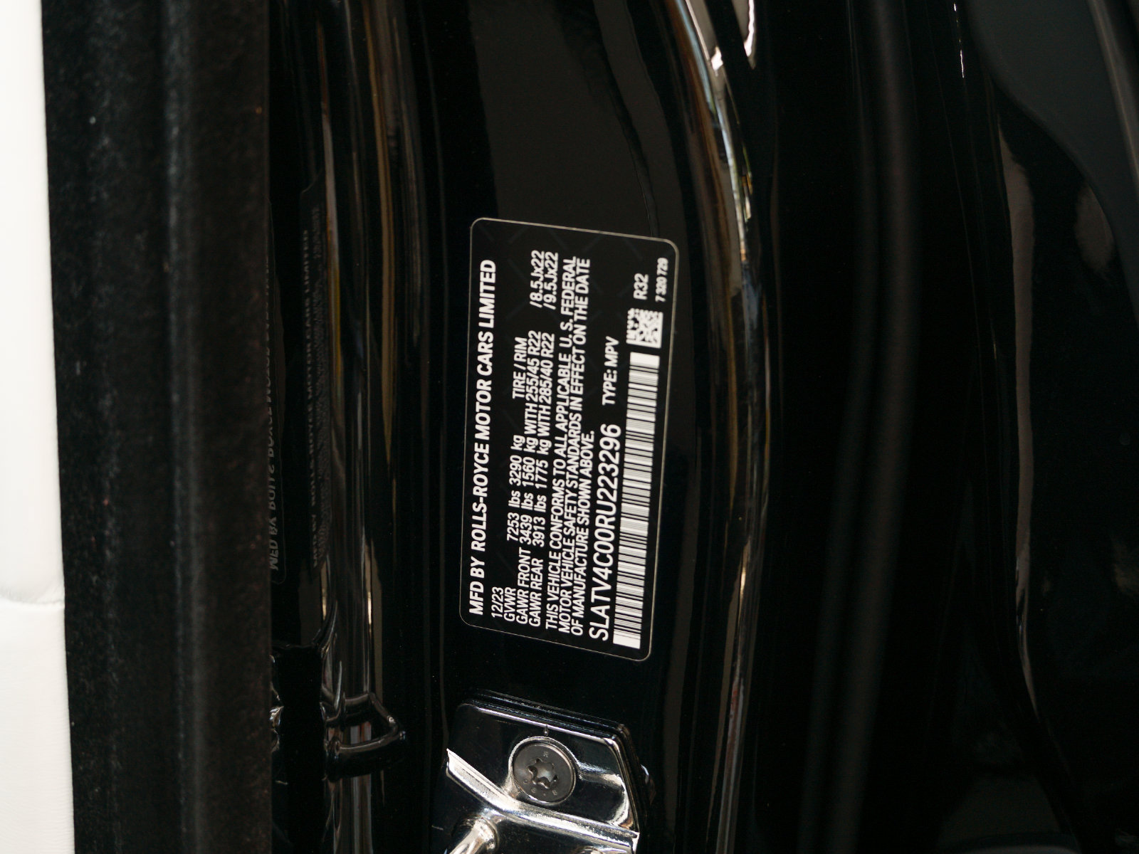 Certified 2024 Rolls-Royce Cullinan w/ Cullinan Package AWD/4WD image 39