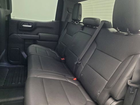 Used 2019 GMC Sierra 1500 Crew Cab 5.75 ft w/ Convenience Package image 18