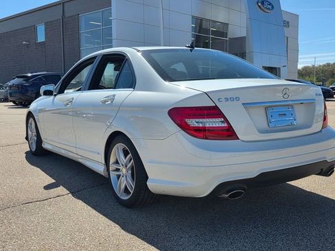 Used 2012 Mercedes-Benz C 300 4MATIC Sedan image 4
