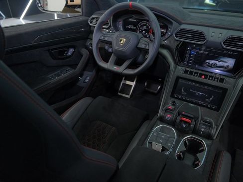 Used 2023 Lamborghini Urus Performante AWD/4WD image 56