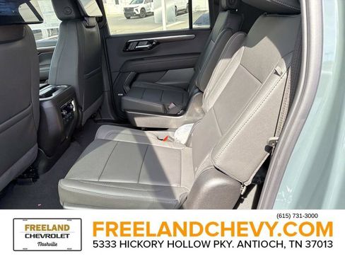 New 2026 Chevrolet Suburban Z71 w/ Z71 Off-Road Package AWD/4WD image 12