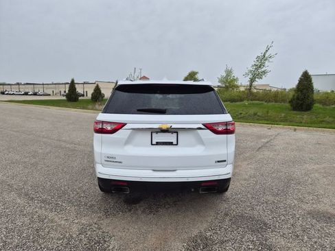 Used 2018 Chevrolet Traverse Premier w/ Driver Confidence II Package FWD image 7