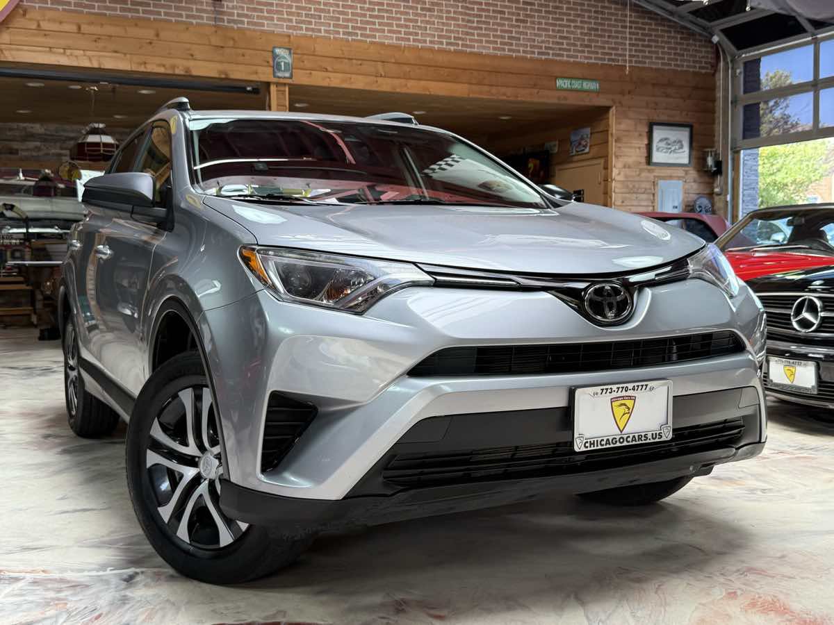 Used 2018 Toyota RAV4 LE w/ All Weather Liner Package AWD/4WD image 3