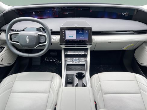 New 2026 Lincoln Nautilus Premier w/ Equipment Group 102A AWD/4WD image 9