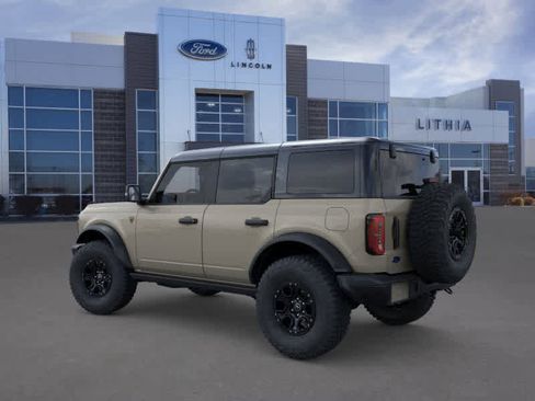 New 2025 Ford Bronco Badlands image 4