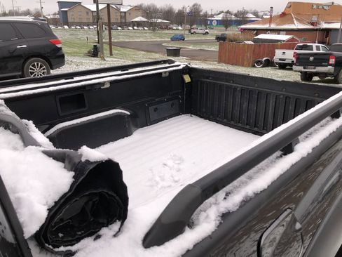 Used 2011 Toyota Tacoma 4x4 Access Cab image 9