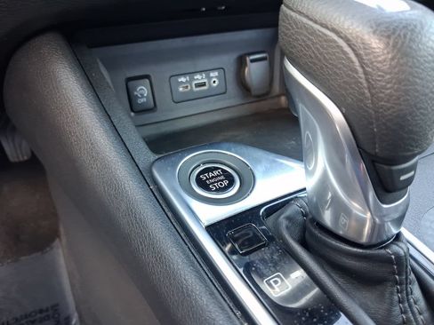 Used 2024 Nissan Sentra SV FWD image 21