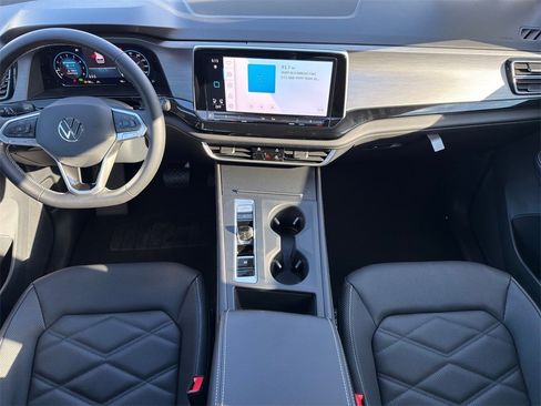 New 2026 Volkswagen Atlas Cross Sport SE image 26