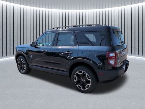 Used 2023 Ford Bronco Sport Outer Banks w/ Tech Package AWD/4WD image 10