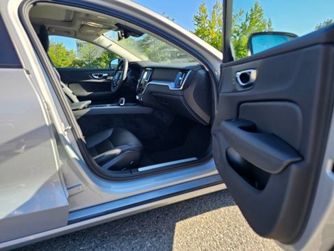 Used 2025 Volvo S60 B5 Core AWD/4WD image 13