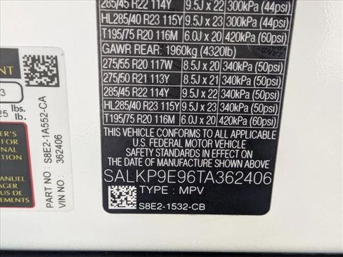 New 2026 Land Rover Range Rover SE image 19