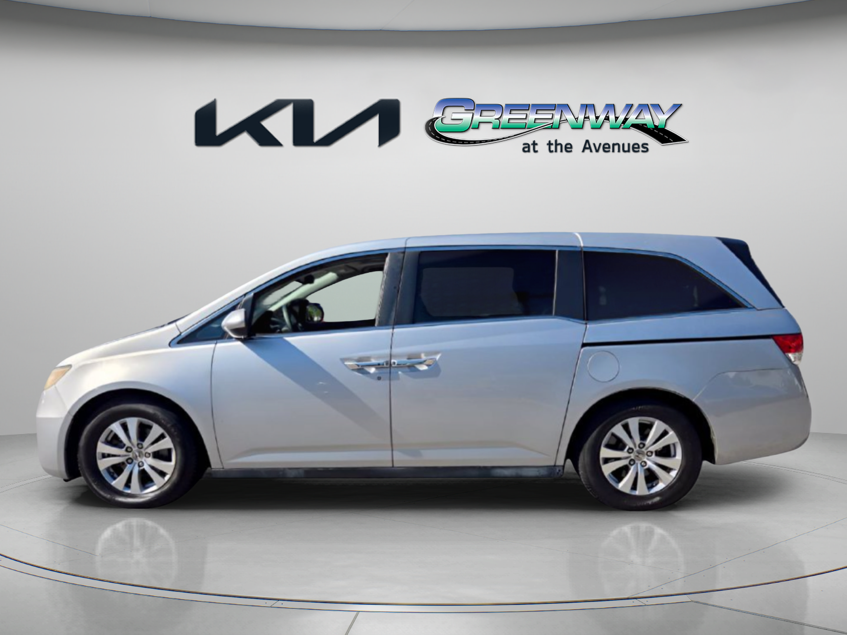 Used 2015 Honda Odyssey EX-L image 4