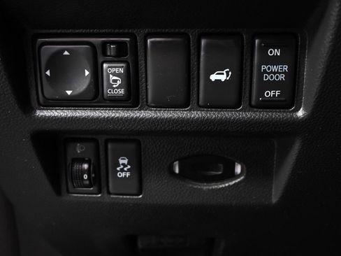 Used 2017 INFINITI QX70 AWD w/ Limited Package image 22