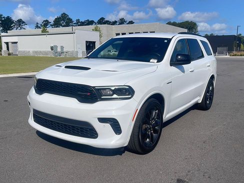 Certified 2025 Dodge Durango R/T w/ Blacktop Package AWD/4WD image 3