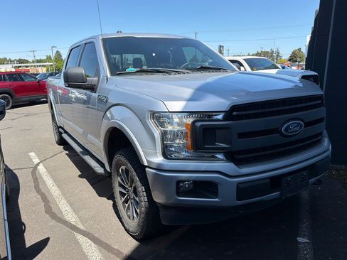 Used 2018 Ford F150 XLT w/ Equipment Group 302A Luxury AWD/4WD image 2