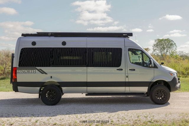 Used 2025 Mercedes-Benz Sprinter 2500 image 9