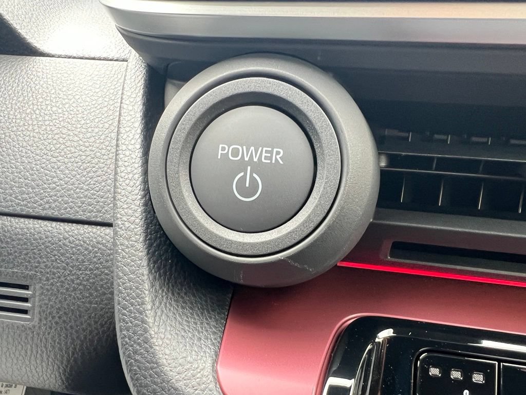 New 2027 Toyota Prius Plug-In Hybrid FWD image 19