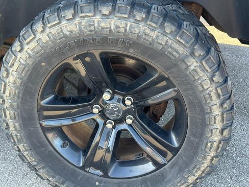 Used 2018 RAM 1500 Sport w/ Comfort Group image 12