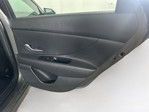 Used 2024 Hyundai Elantra SEL image 27