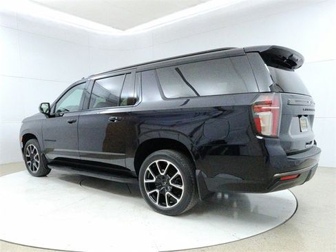 Used 2021 Chevrolet Suburban RST image 5